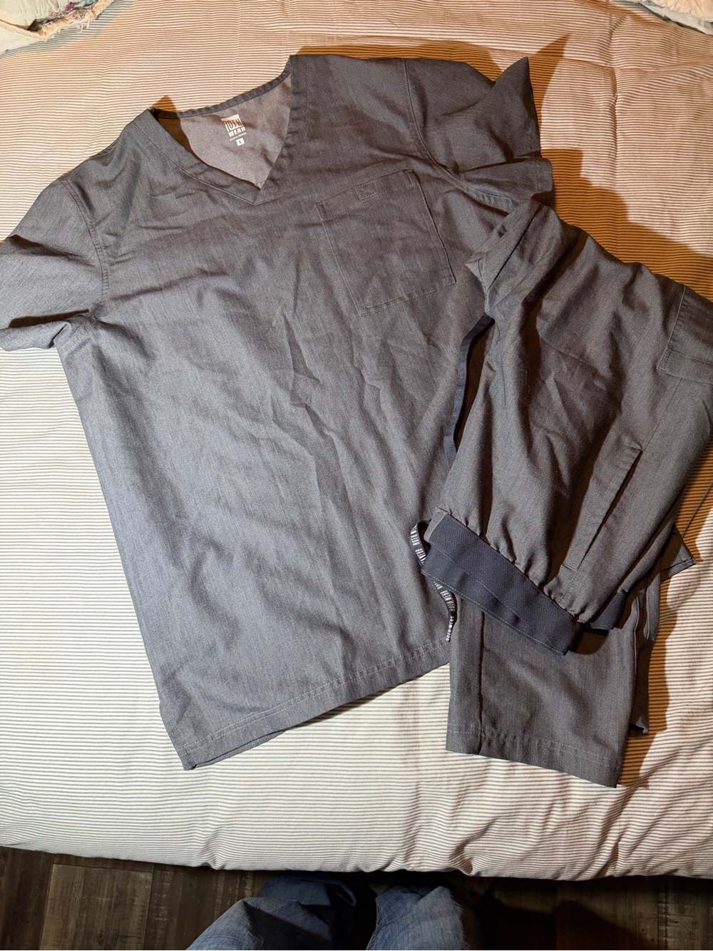 Roth Wear Men’s Slate Gray Scrub Set Size Large